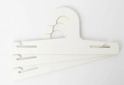Popierinės pakabos drabužių parduotuvėms, suaugusiems skirtos pakabos, galvos skarelės, ekologiški popieriniai kabliukai{0}}, popieriniai kabyklos Ivory Board FBB popierius